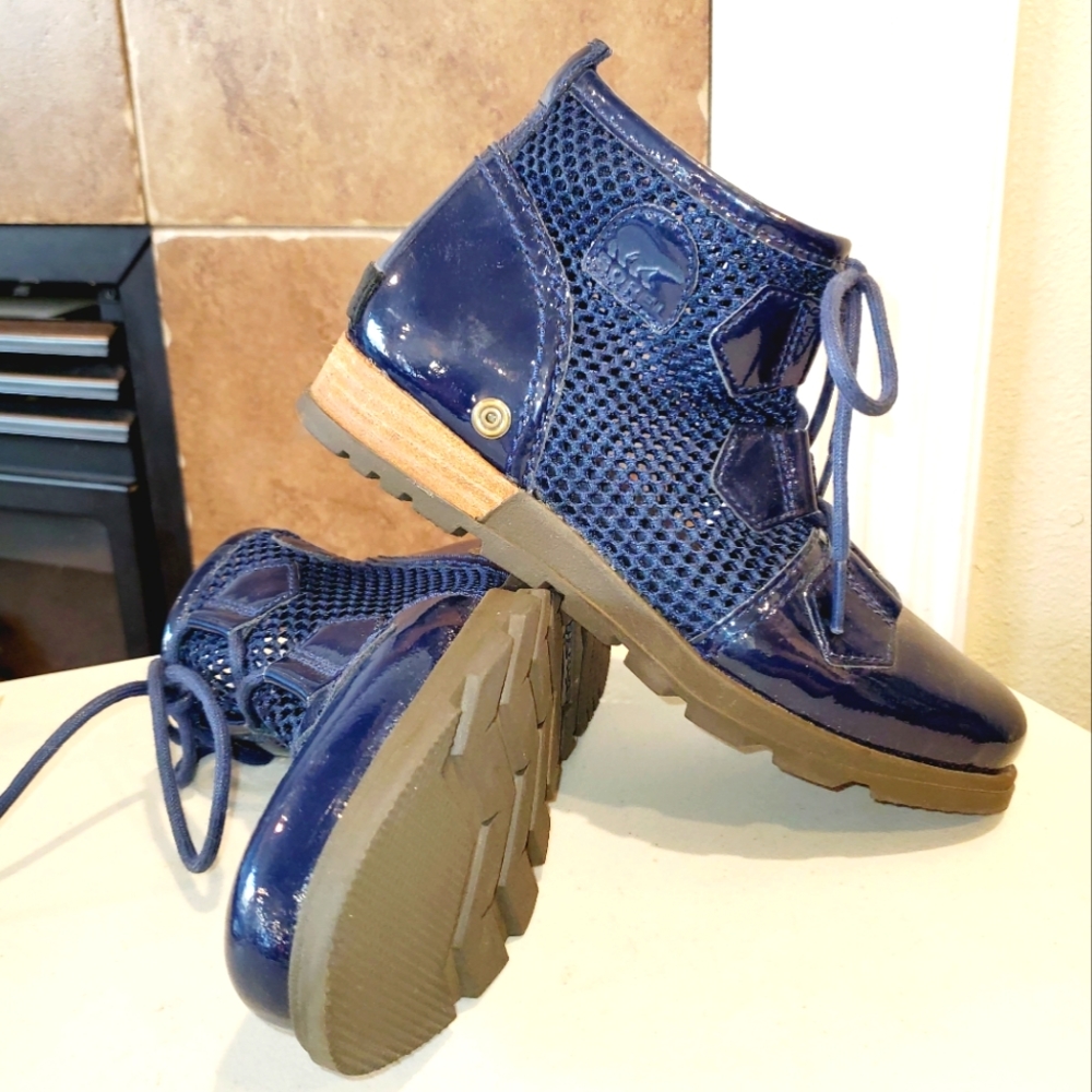 SOREL Major Mesh Blue Lace Up Ankle Booties
